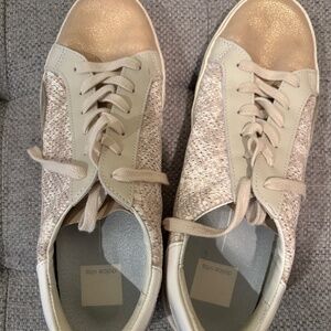 Dolce Vita size 9 sneakers
